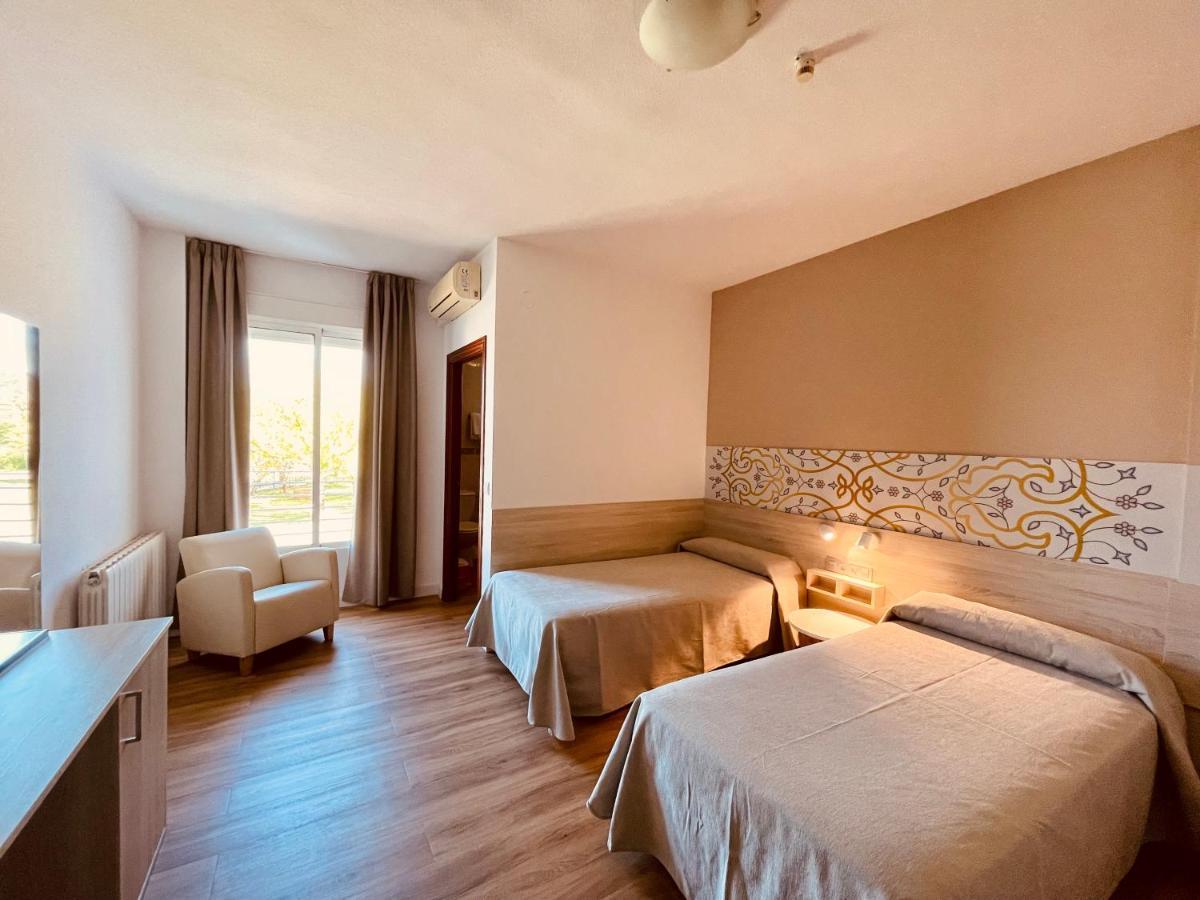 Hotel Balneario Fuentes Del Trampal Carmonita Extérieur photo